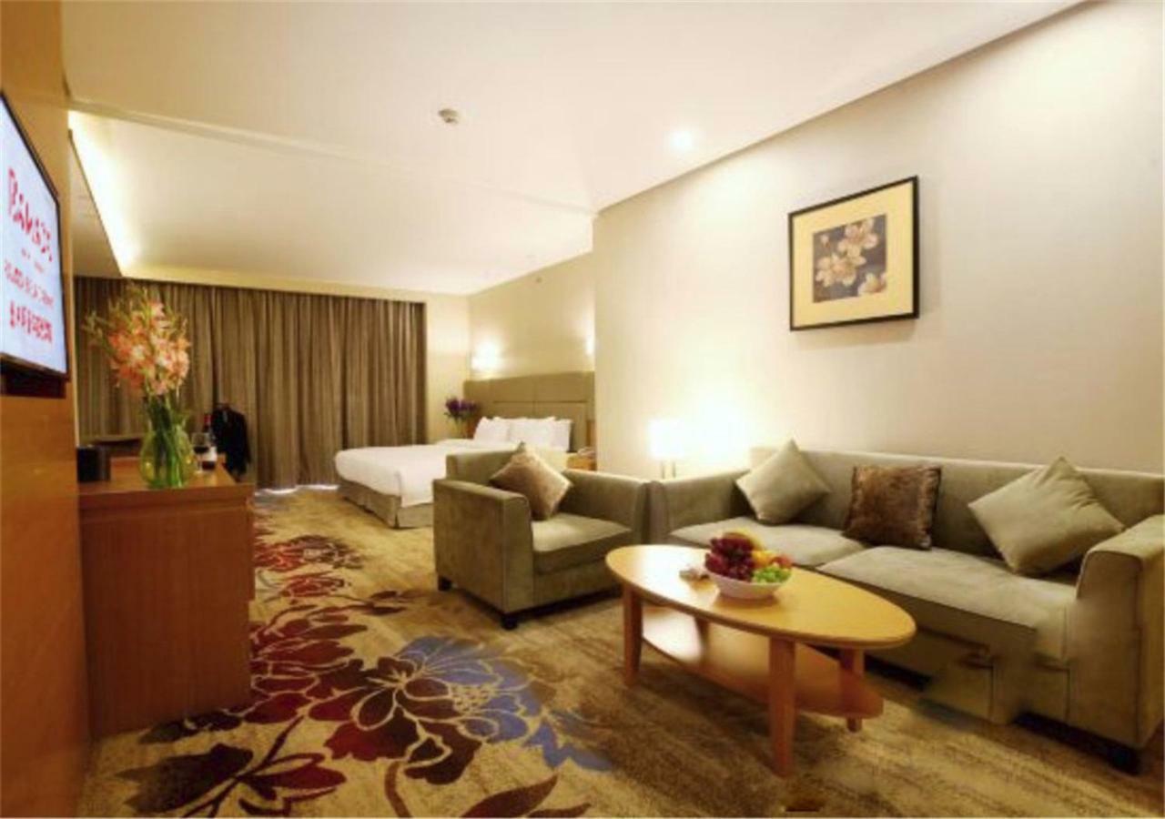 Ramada By Wyndham Beijing Airport Hotel Shunyi Екстериор снимка